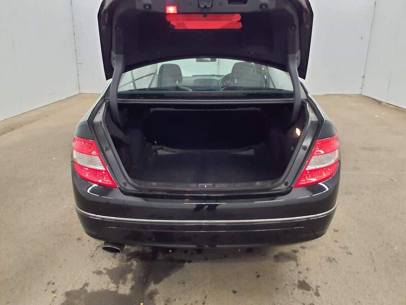 Used Mercedes-Benz C Class 2008 for sale - 77622100: Photo 11
