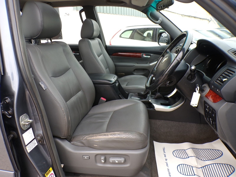 Used Toyota Land Cruiser 2004 for sale - 76224124: Photo 13