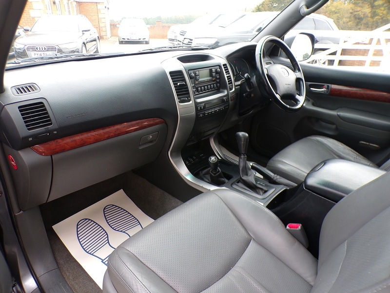 Used Toyota Land Cruiser 2004 for sale - 76224124: Photo 15