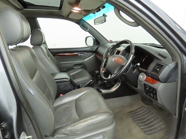 Used Toyota Landcruiser 2004 for sale - 76224124: Photo 6