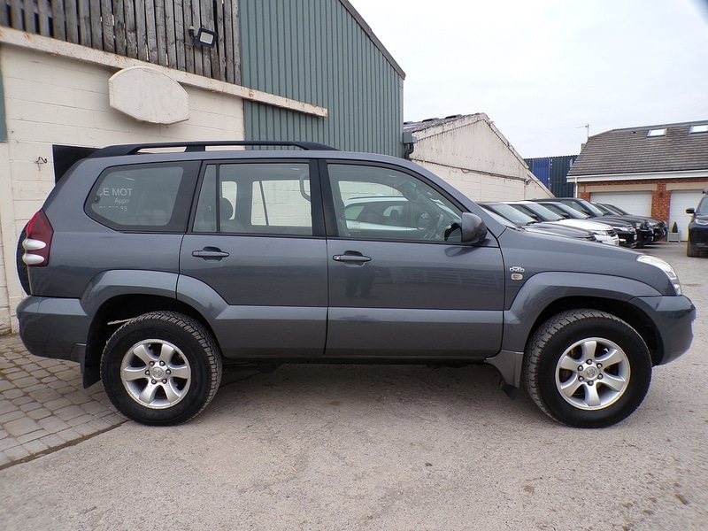 Used Toyota Land Cruiser 2004 for sale - 76224124: Photo 9