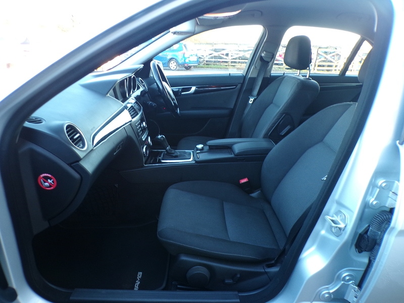 Used Mercedes-Benz C Class 2011 for sale - 77236900: Photo 13
