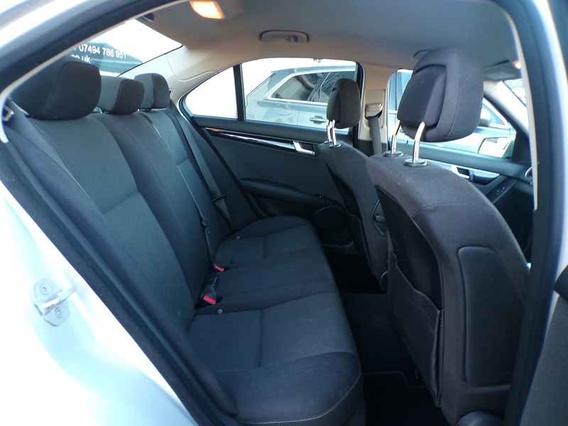 Used Mercedes-Benz C Class 2011 for sale - 77236900: Photo 16