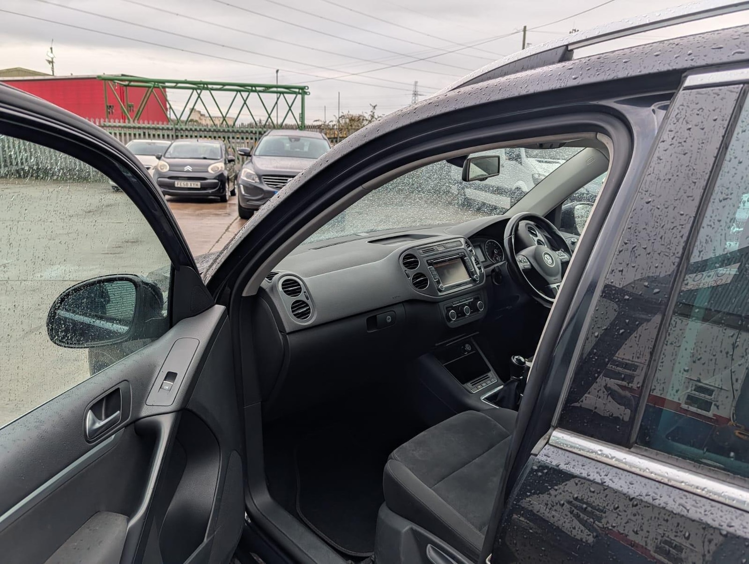 Used Volkswagen Tiguan 2012 for sale - 76327018: Photo 10