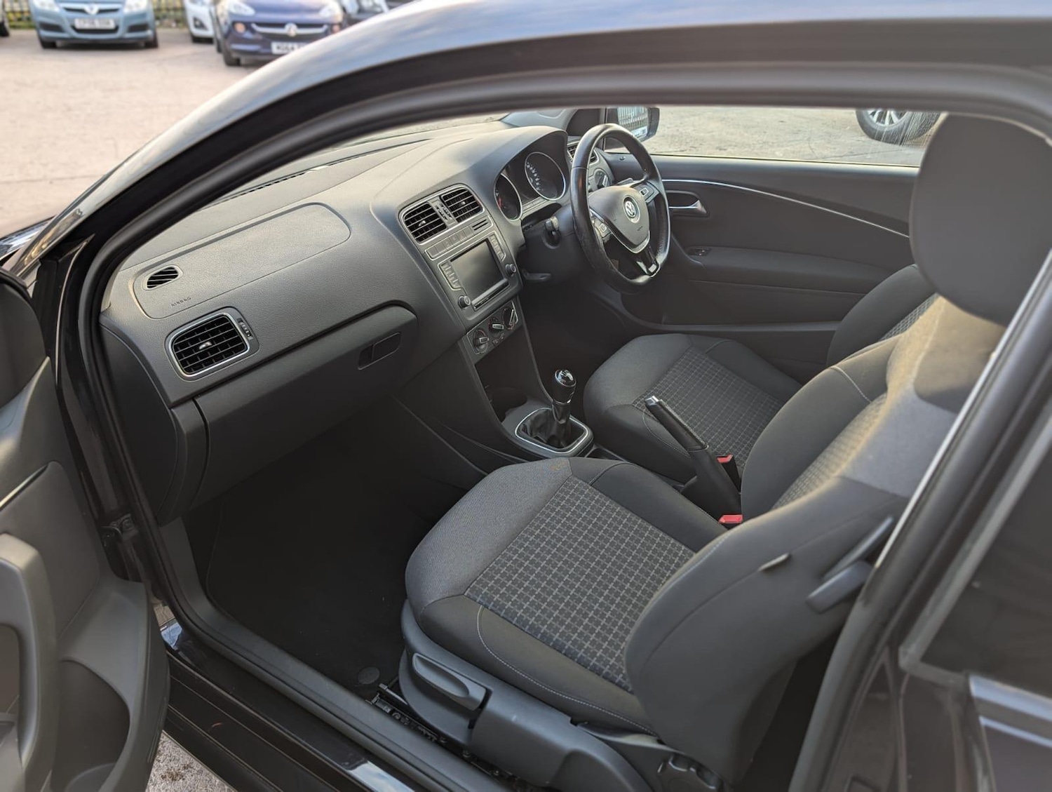 Used Volkswagen Polo 2014 for sale - 76423224: Photo 13