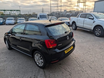 Used Volkswagen Polo 2014 for sale - 76423224: Photo