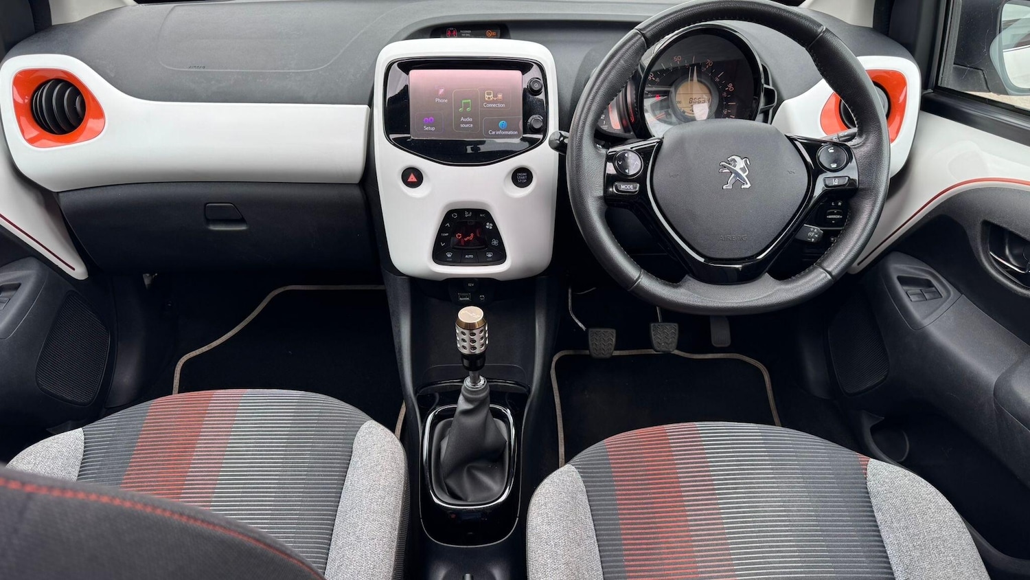 Used Peugeot 108 2017 for sale - 76227296: Photo 10