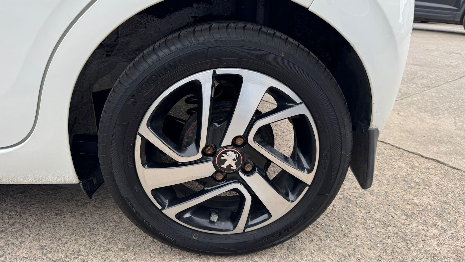 Used Peugeot 108 2017 for sale - 76227296: Photo 18