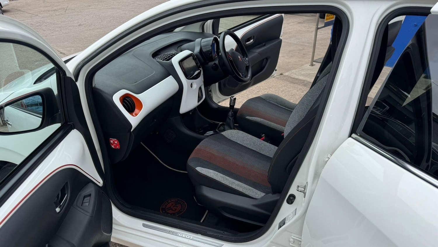 Used Peugeot 108 2017 for sale - 76227296: Photo 27