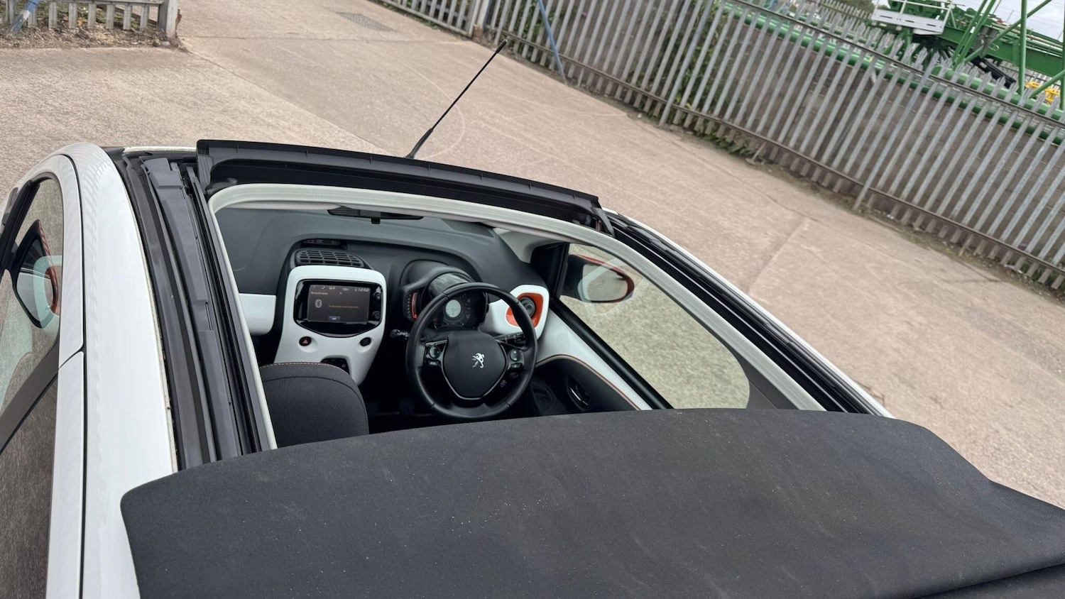 Used Peugeot 108 2017 for sale - 76227296: Photo 29