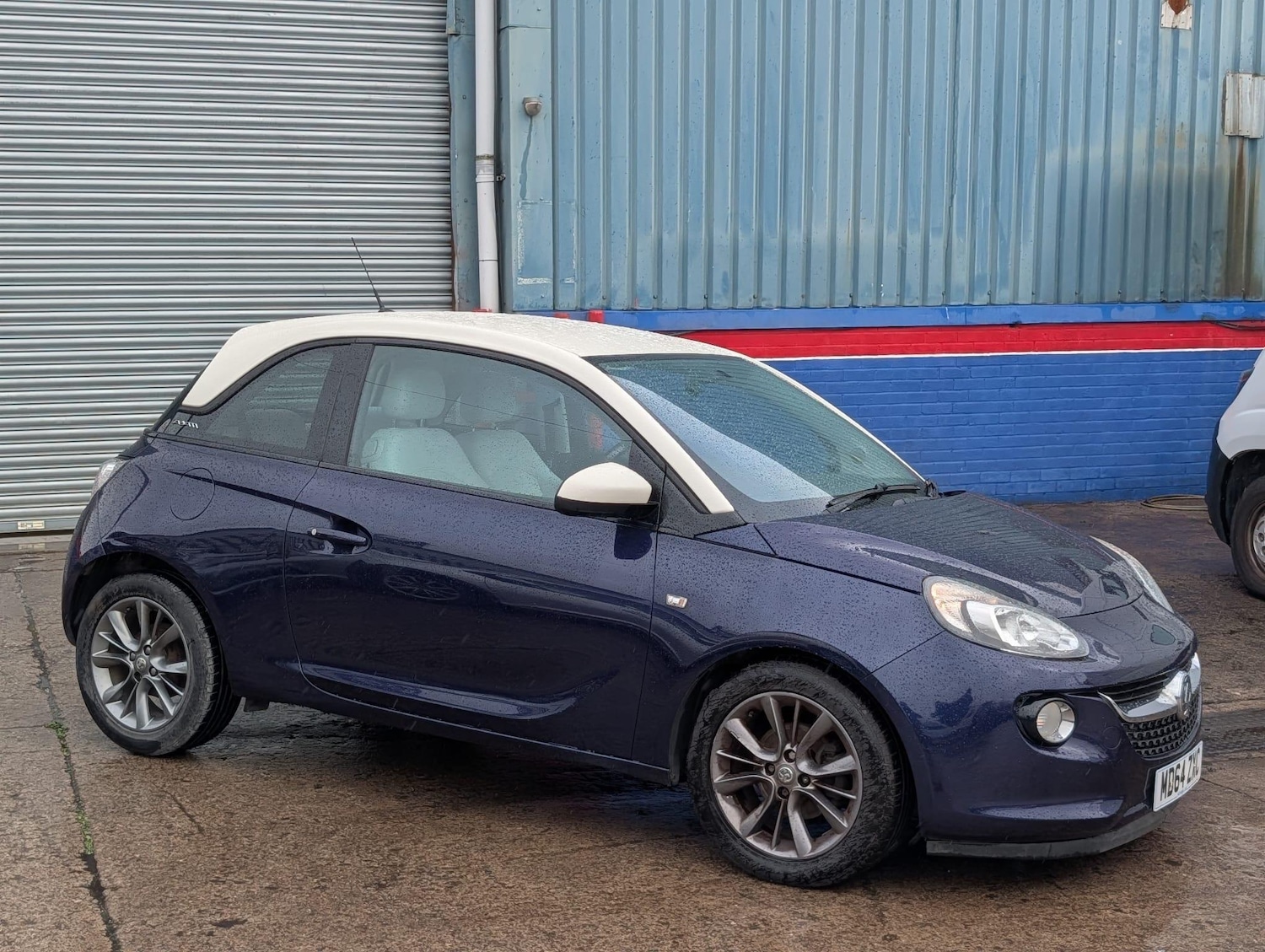 Used Vauxhall ADAM 2015 for sale - 76325952: Photo 3