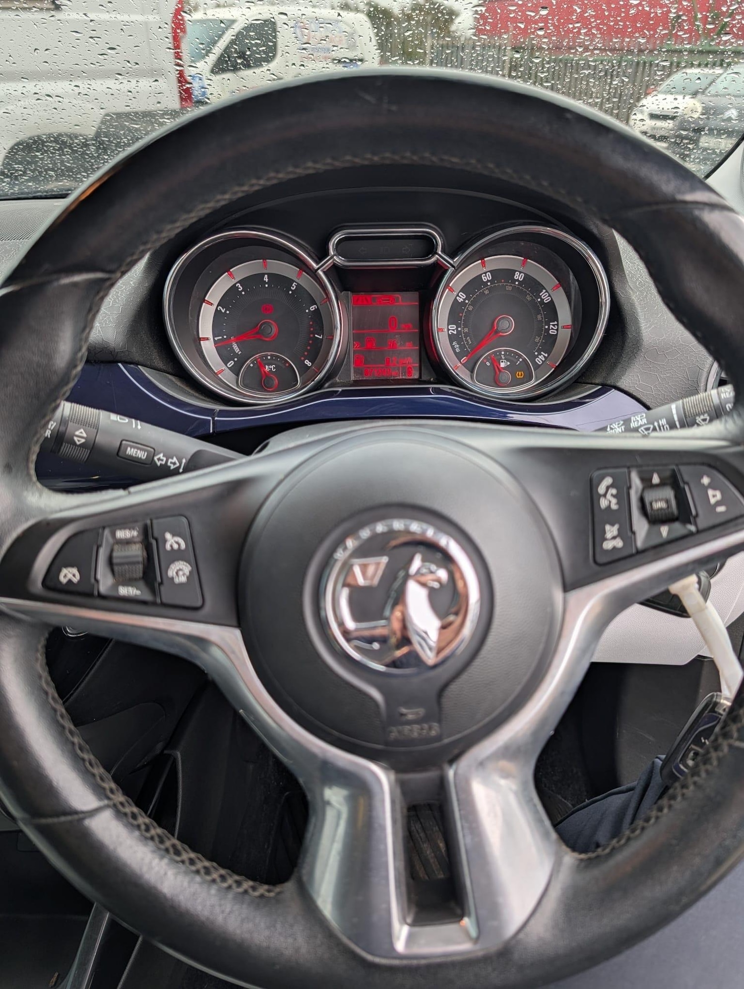 Used Vauxhall ADAM 2015 for sale - 76325952: Photo 5