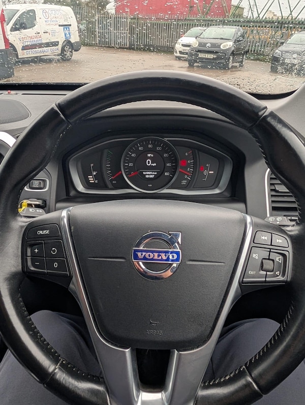 Used Volvo XC60 2014 for sale - 76326294: Photo 14
