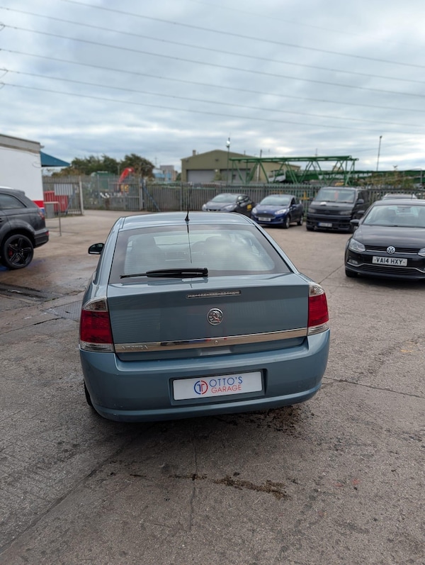 Used Vauxhall Vectra 2006 for sale - 76238852: Photo 12