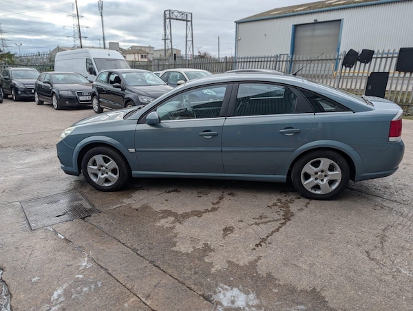 Used Vauxhall Vectra 2006 for sale - 76238852: Photo 9