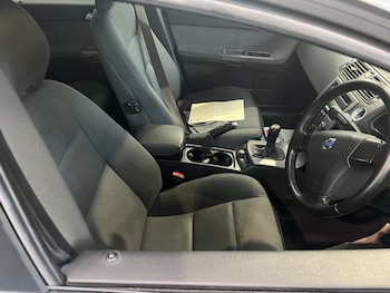 Used Volvo S40 2005 for sale - 76369021: Photo
