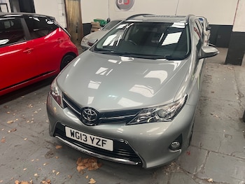 Used Toyota Auris 2013 for sale - 76495815: Photo