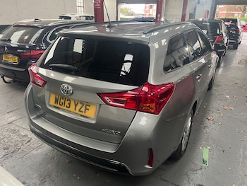 Used Toyota Auris 2013 for sale - 76495815: Photo