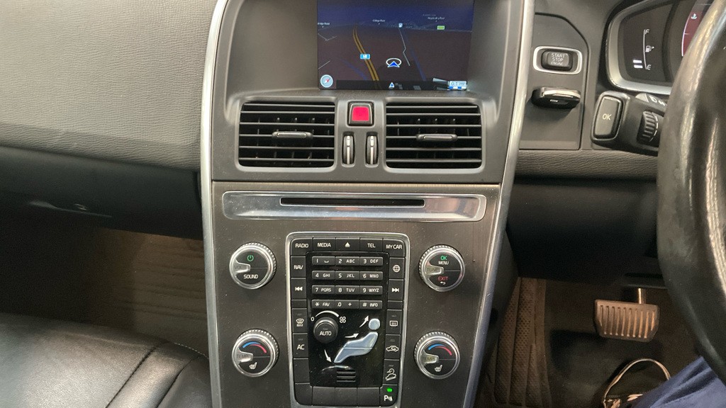 Used Volvo XC60 2015 for sale - 76416553: Photo 11