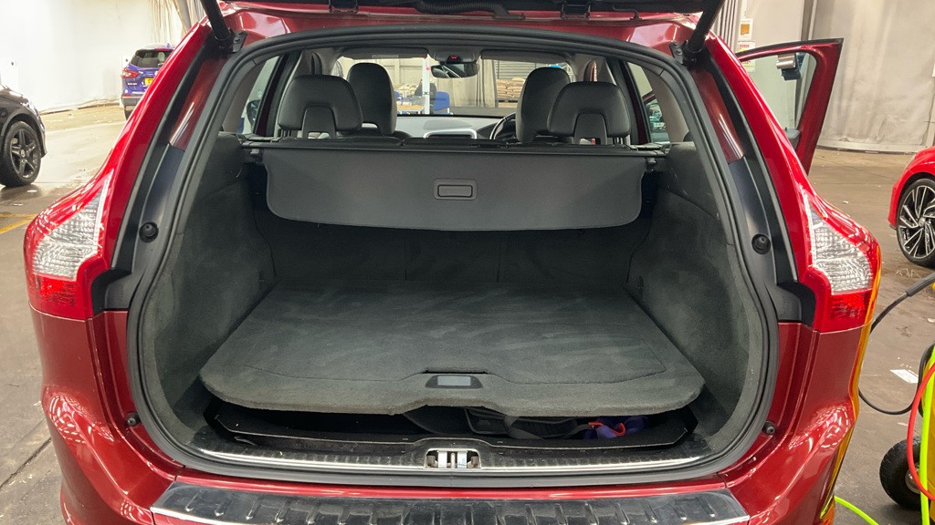 Used Volvo XC60 2015 for sale - 76416553: Photo 7