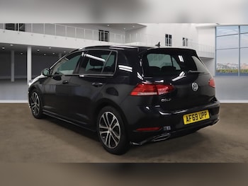 Used Volkswagen Golf 2019 for sale - 76369049: Photo