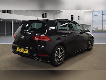 Used Volkswagen Golf 2019 for sale - 76369049: Photo