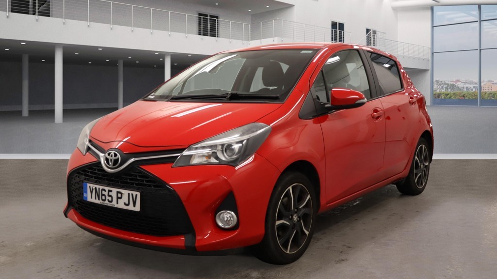 Used Toyota Yaris 2015 for sale - 76395607: Photo 2