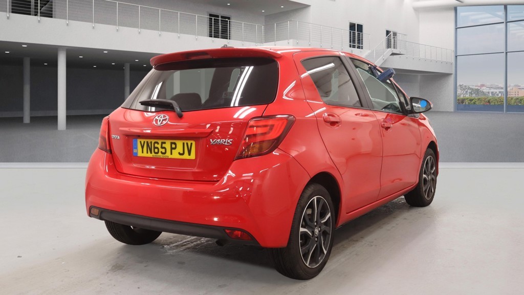 Used Toyota Yaris 2015 for sale - 76395607: Photo 4