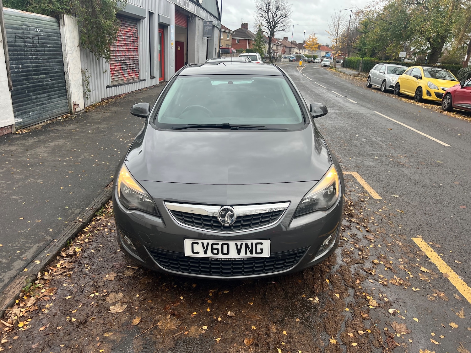 Used Vauxhall Astra 2010 for sale - 76545953: Photo 2