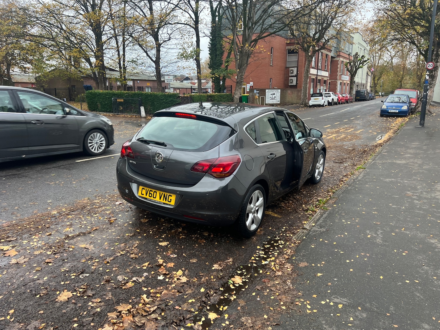 Used Vauxhall Astra 2010 for sale - 76545953: Photo 7