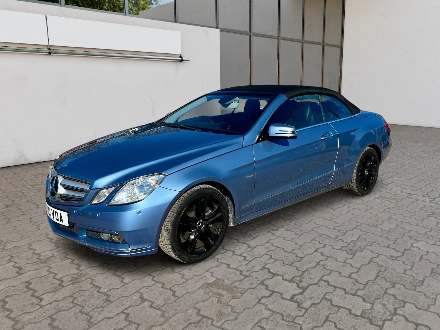 Used Mercedes-Benz E Class 2010 for sale - 77937613: Photo 10