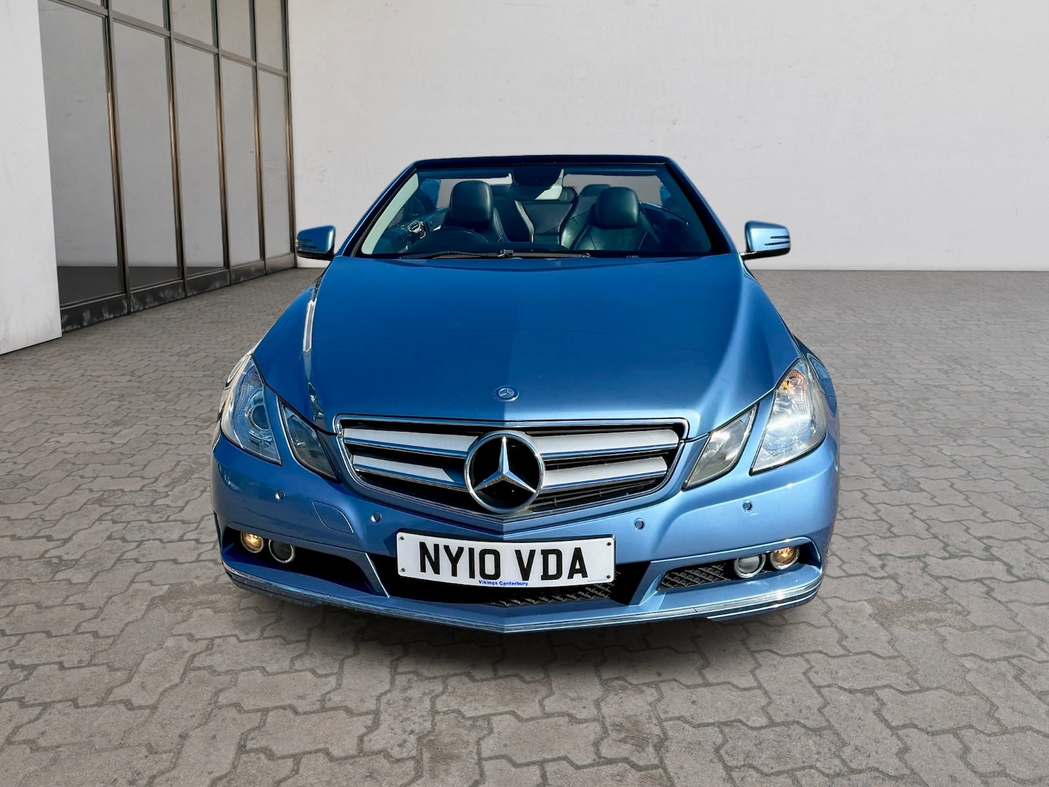 Used Mercedes-Benz E Class 2010 for sale - 77937613: Photo 2