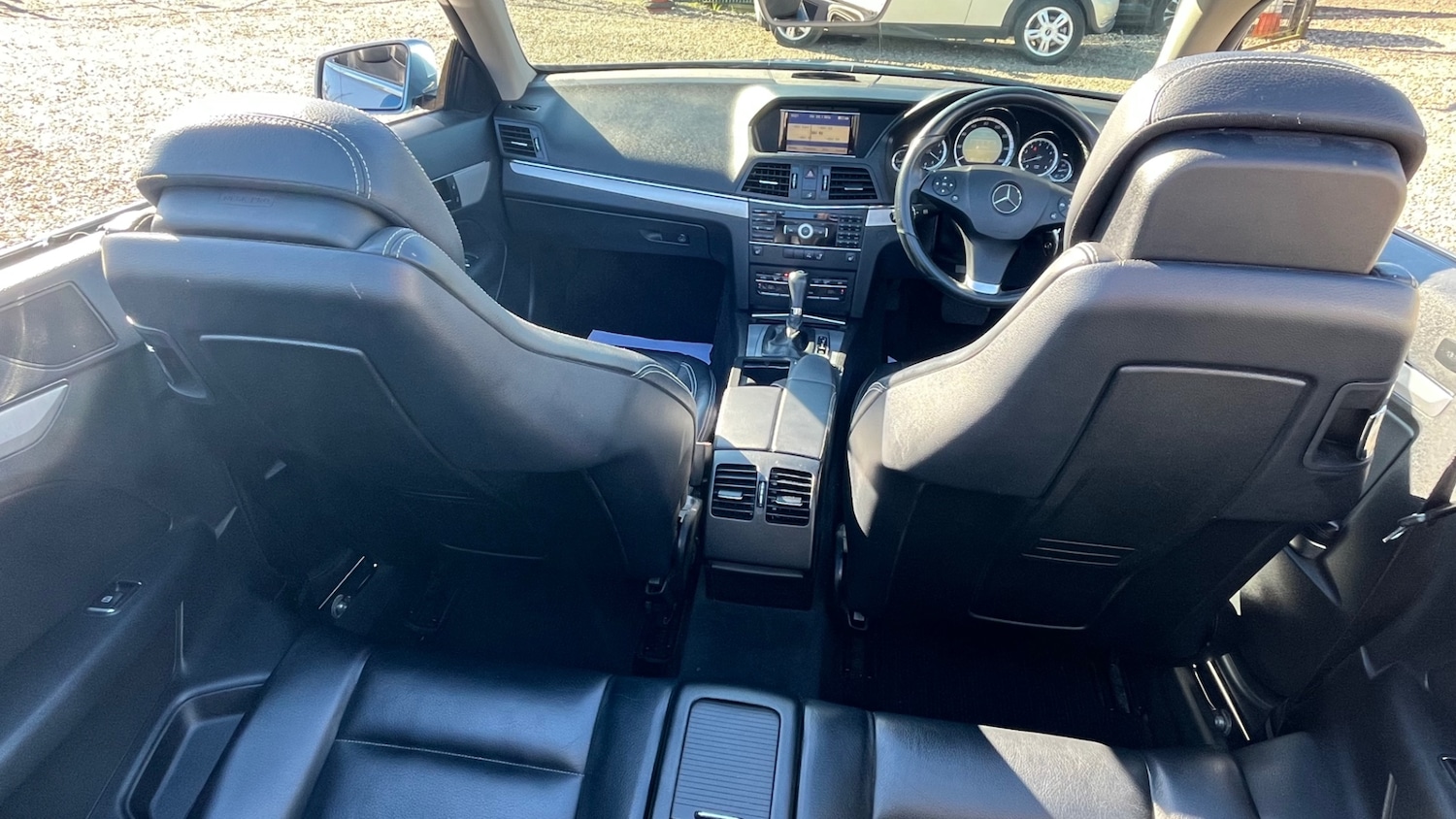 Used Mercedes-Benz E Class 2010 for sale - 77937613: Photo 28