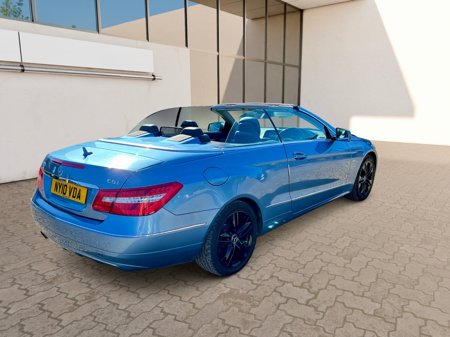 Used Mercedes-Benz E Class 2010 for sale - 77937613: Photo 7