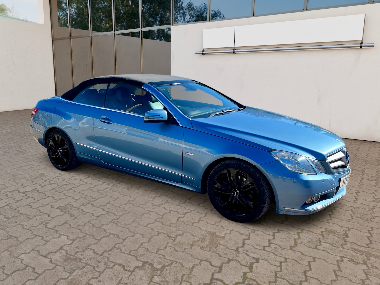 Used Mercedes-Benz E Class 2010 for sale - 77937613: Photo 9