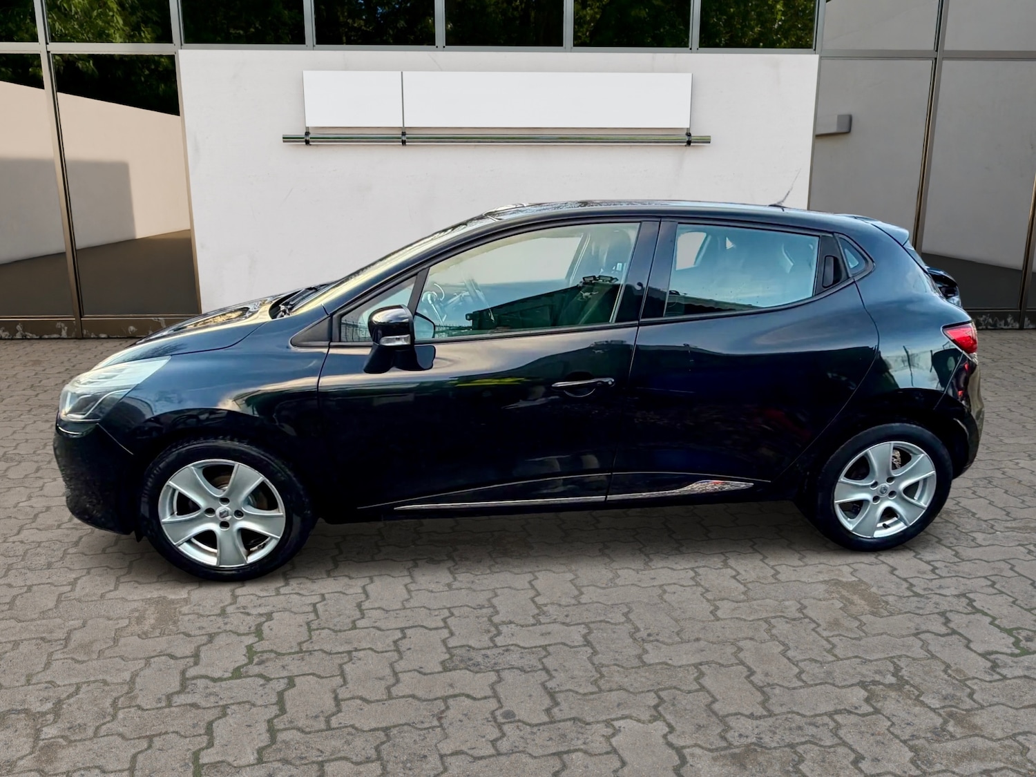 Used Renault Clio 2014 for sale - 78201192: Photo 4