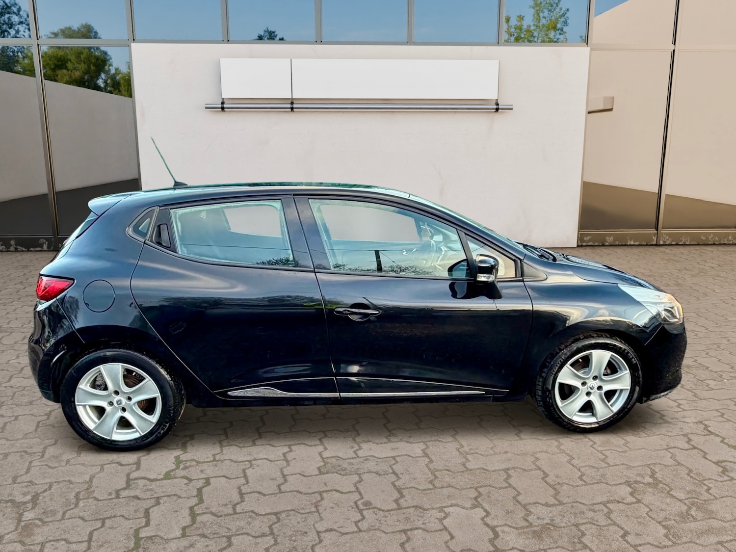 Used Renault Clio 2014 for sale - 78201192: Photo 8