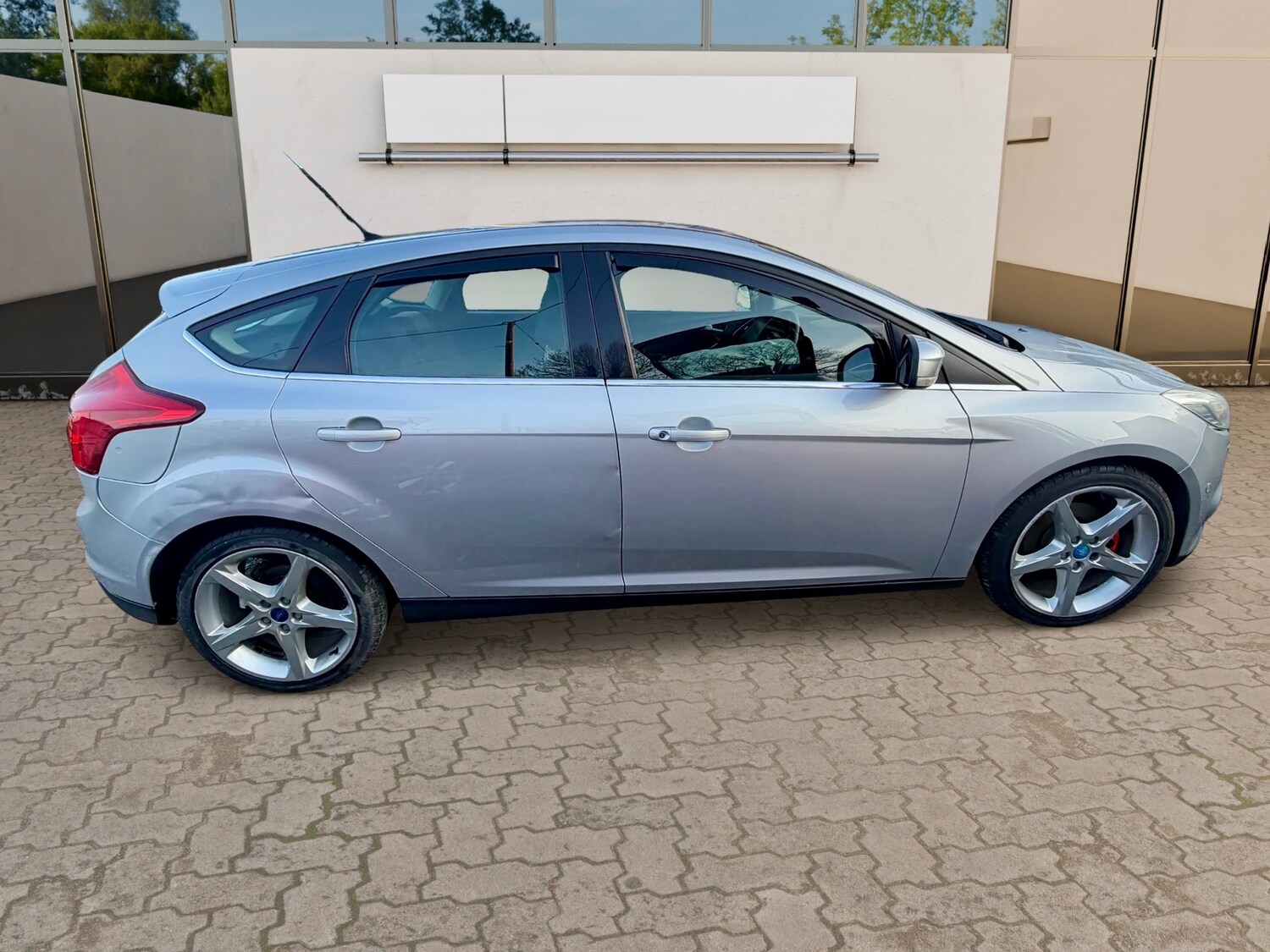Used Ford Focus 2011 for sale - 77735459: Photo 8