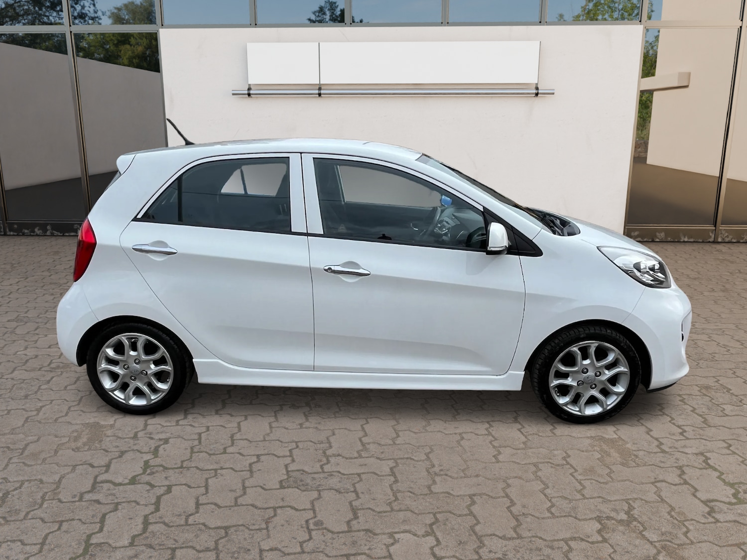 Used Kia Picanto 2015 for sale - 77877370: Photo 8