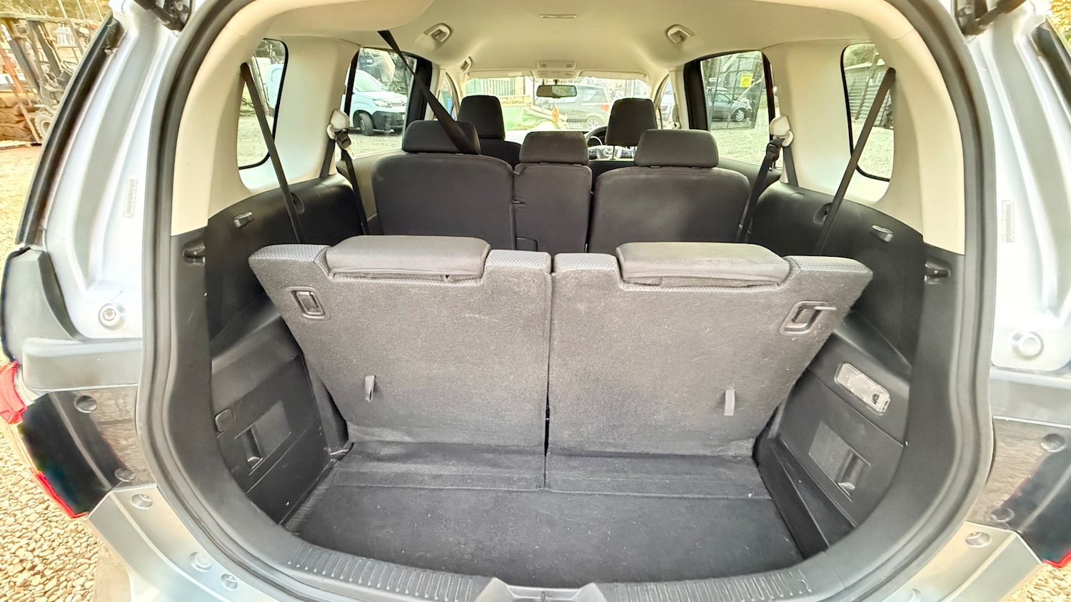 Used Mazda Mazda5 2013 for sale - 76505289: Photo 23