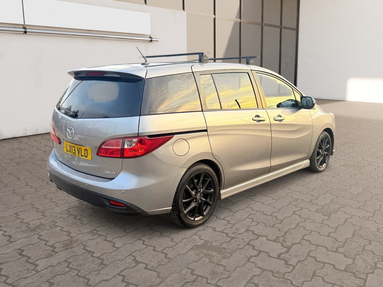 Used Mazda Mazda5 2013 for sale - 76505289: Photo 7