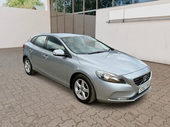 Used Volvo V40 2012 for sale - 79575802: Photo