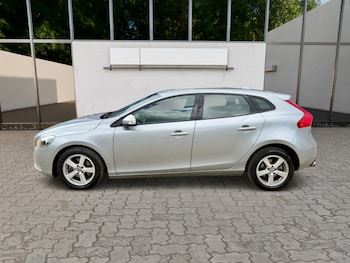 Used Volvo V40 2012 for sale - 79575802: Photo