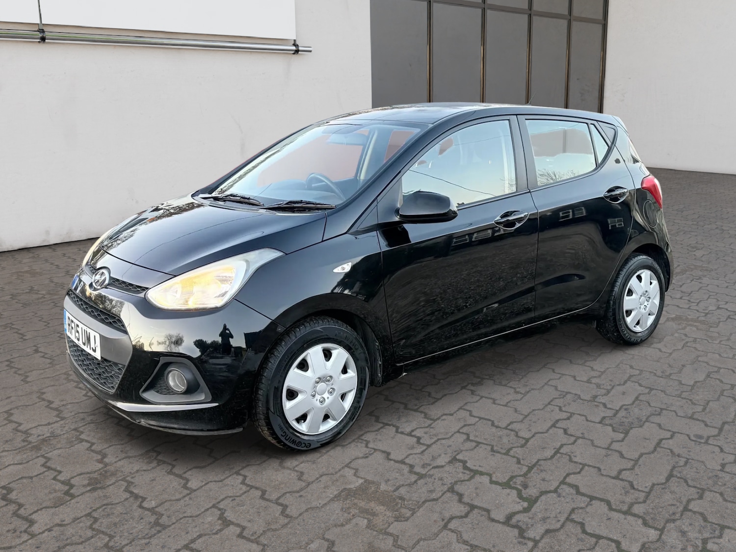 Used Hyundai i10 2015 for sale - 76665220: Photo 3