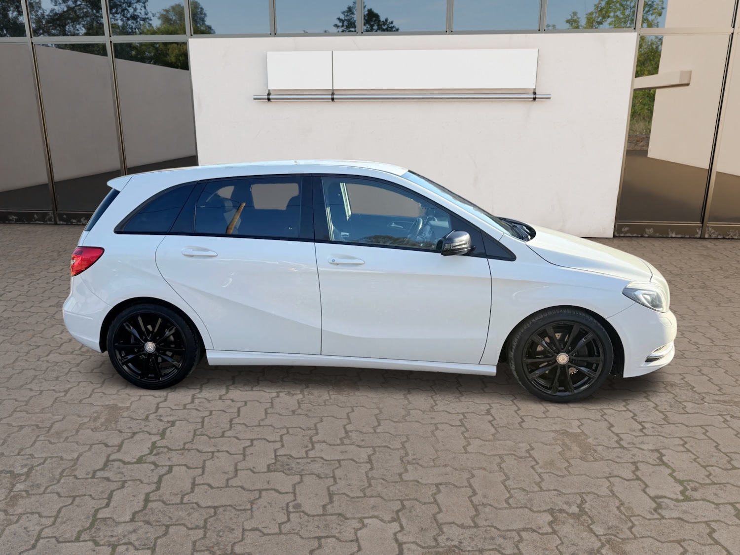 Used Mercedes-Benz B Class 2013 for sale - 76709806: Photo 8