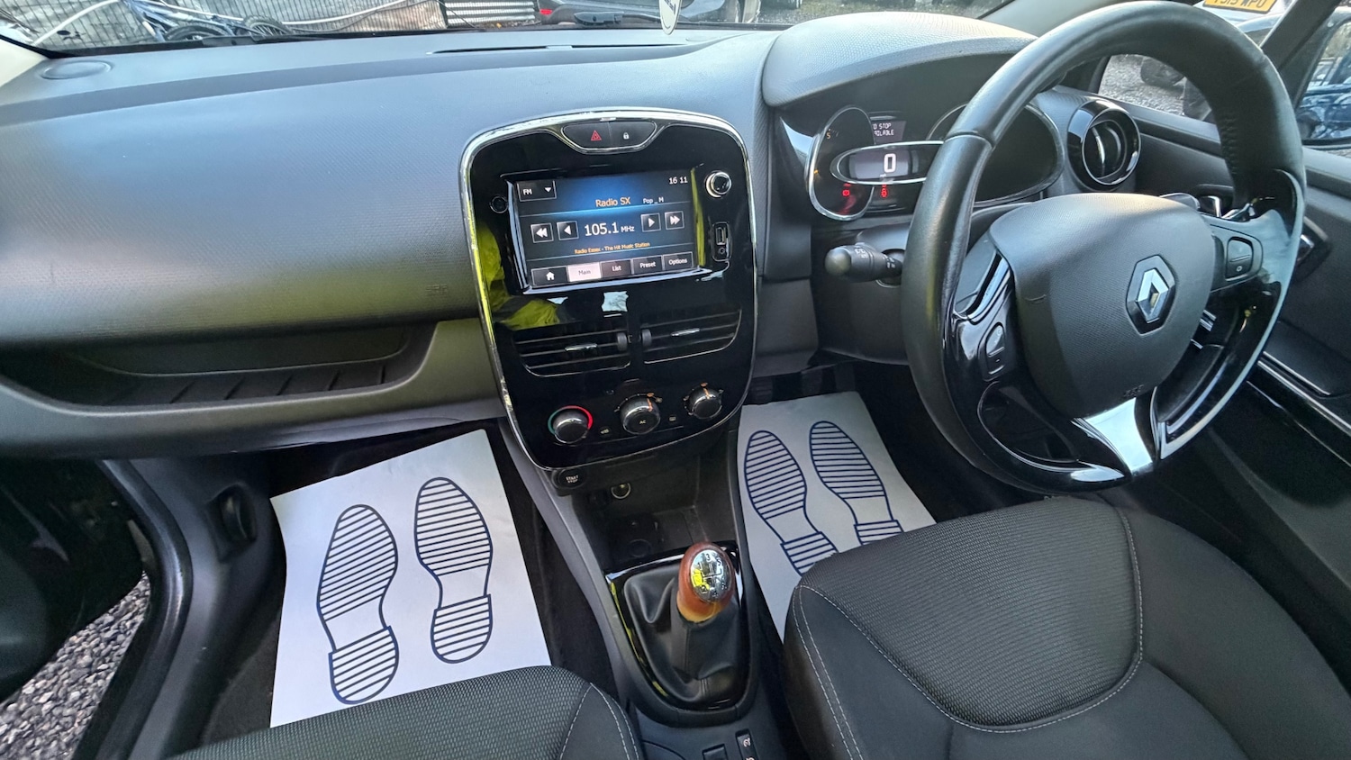 Used Renault Clio 2014 for sale - 77318654: Photo 13