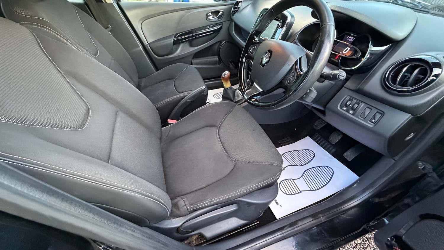 Used Renault Clio 2014 for sale - 77318654: Photo 9