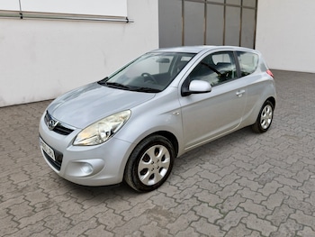 Used Hyundai i20 2011 for sale - 79575913: Photo