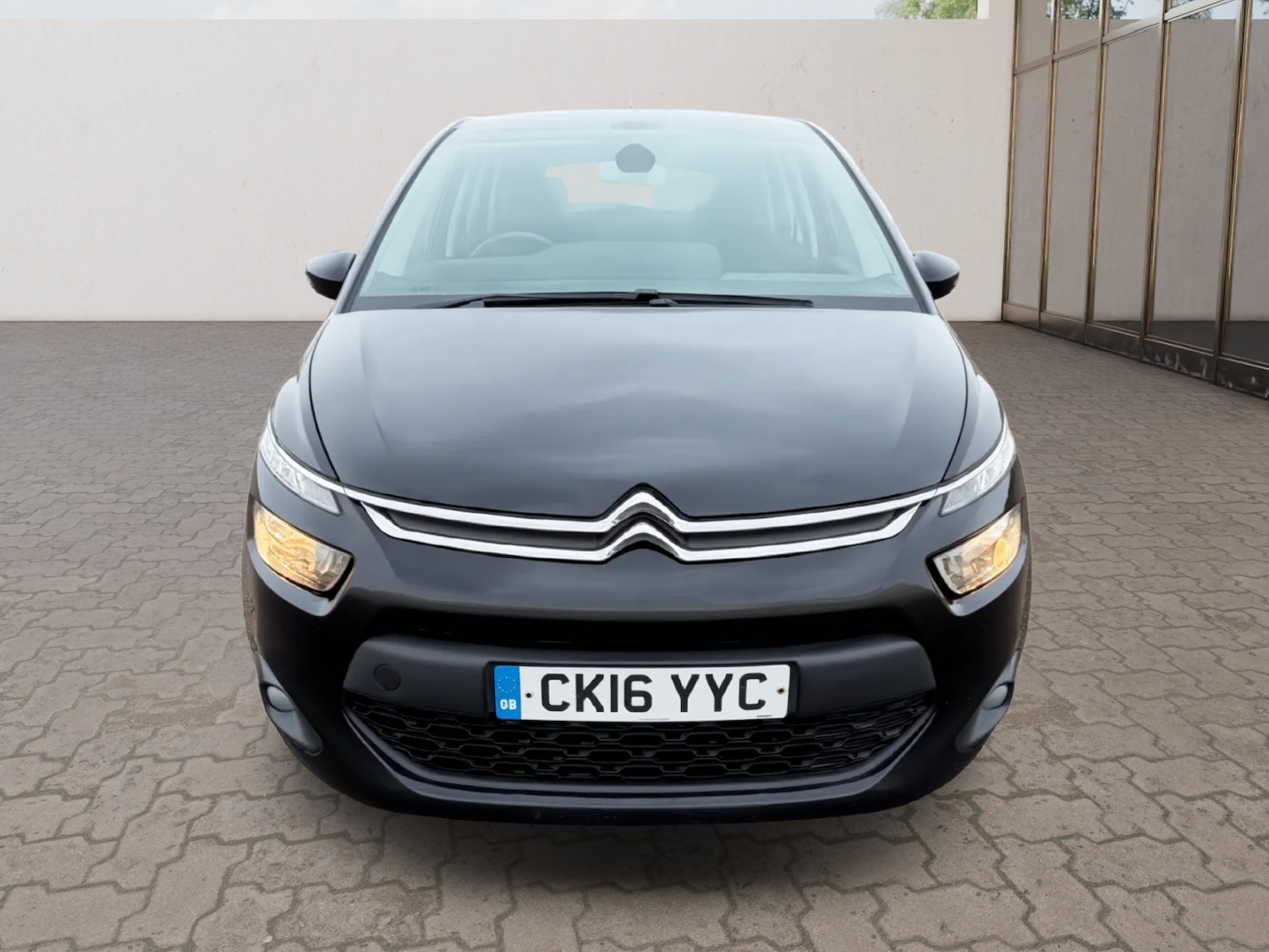 Used Citroen C4 Picasso 2016 for sale - 77517796: Photo 2
