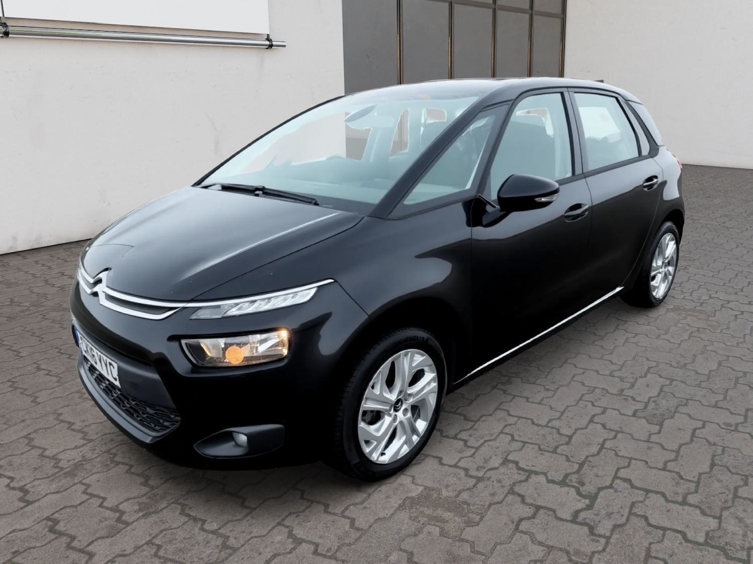 Used Citroen C4 Picasso 2016 for sale - 77517796: Photo 3